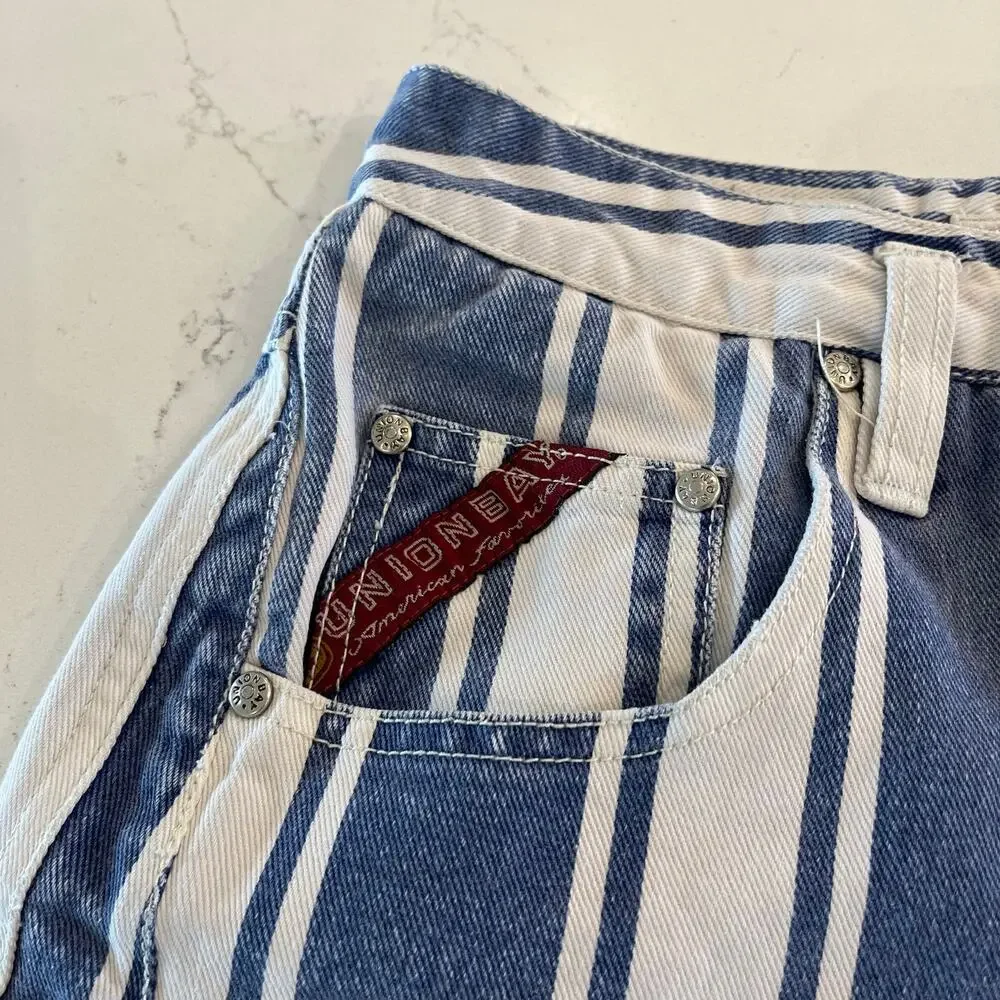 Y2K Vintage Union Bay White and Blue‎ Striped Shorts Size Small